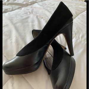 Adrienne Vittadini Paisley black heels size 7 1/2